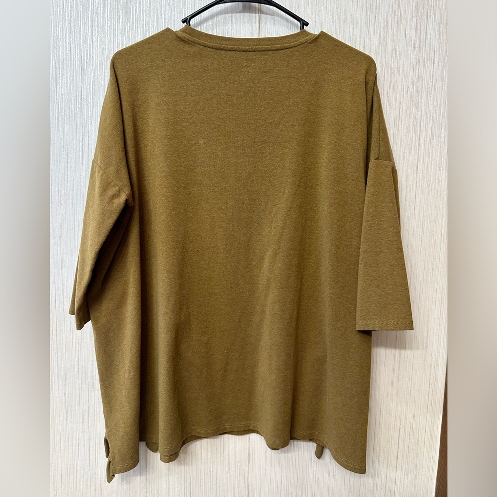 Garnet‎ Hill Brown Boxy Relaxed Long Sleeve Tee - Picture 2 of 6